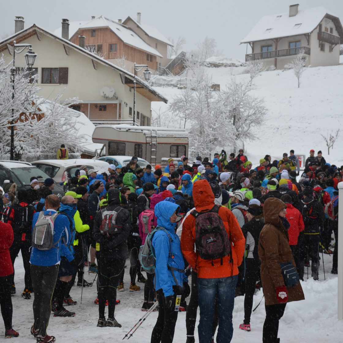 Wintertrail (2014-02,02, Julien THIERY – RAIDLIGHT) (1)- courreurs au rendez vous